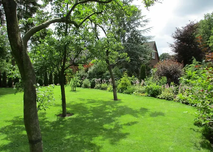 Trientje Apartamento Uplengen